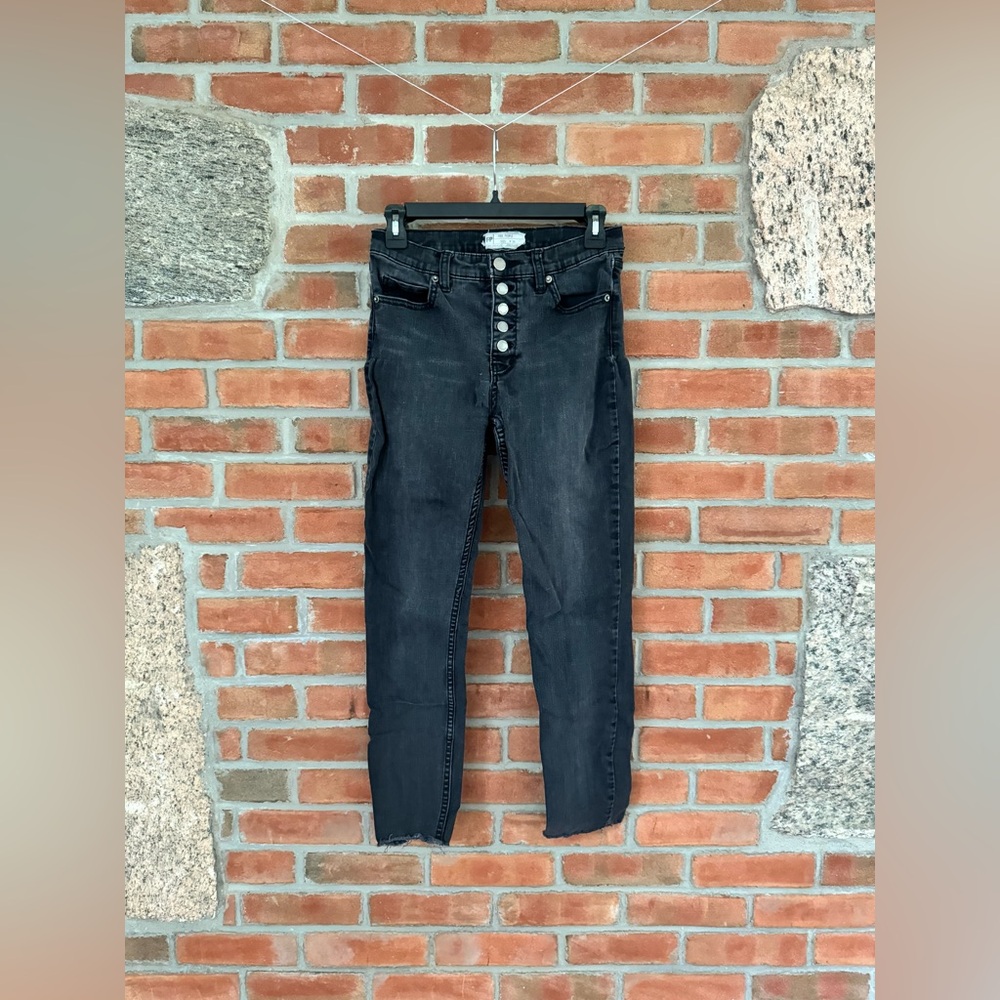 Free People Black Reagan Skinny Jeans Size 28